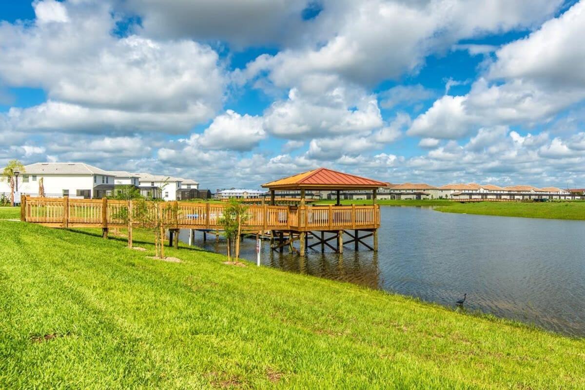 Brand New Corner Lot Pond View Vacation Home Kissimmee Eksteriør bilde