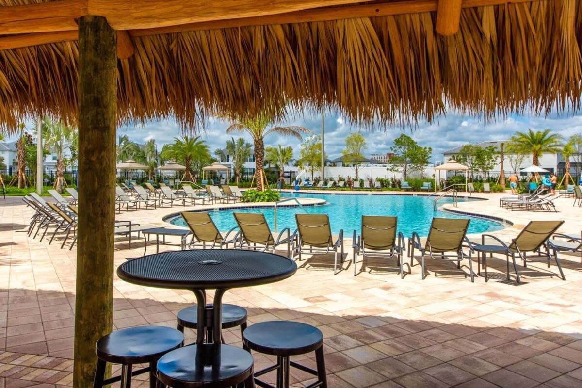Brand New Corner Lot Pond View Vacation Home Kissimmee Eksteriør bilde